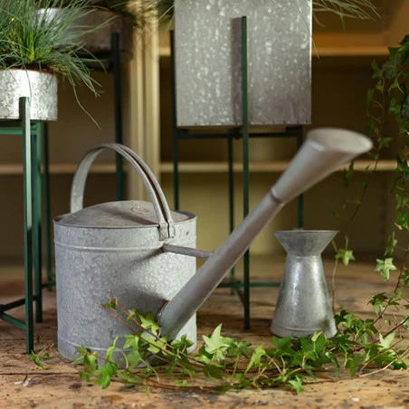 ESSCHERT DESIGN Arrosoir Ancien En Zinc Buse Amovible 4,6L – Image 5